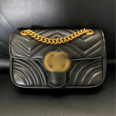 Black Quilted Luxe Shoulder Bag – Gold Chain Crossbody