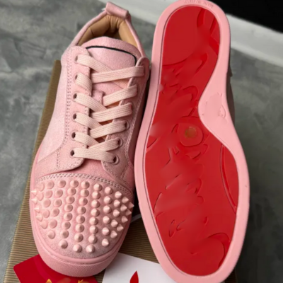 Womens pink RB shoes