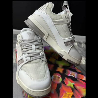 Mens L-V White Sneaker