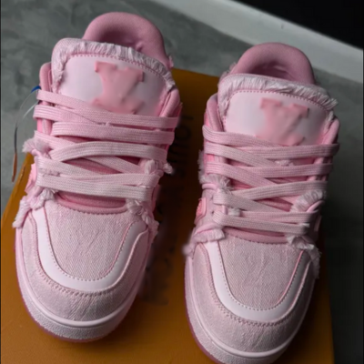 Pink L-V distressed fabric Sneaker