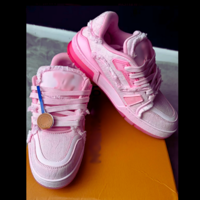 Pink L-V distressed fabric Sneaker